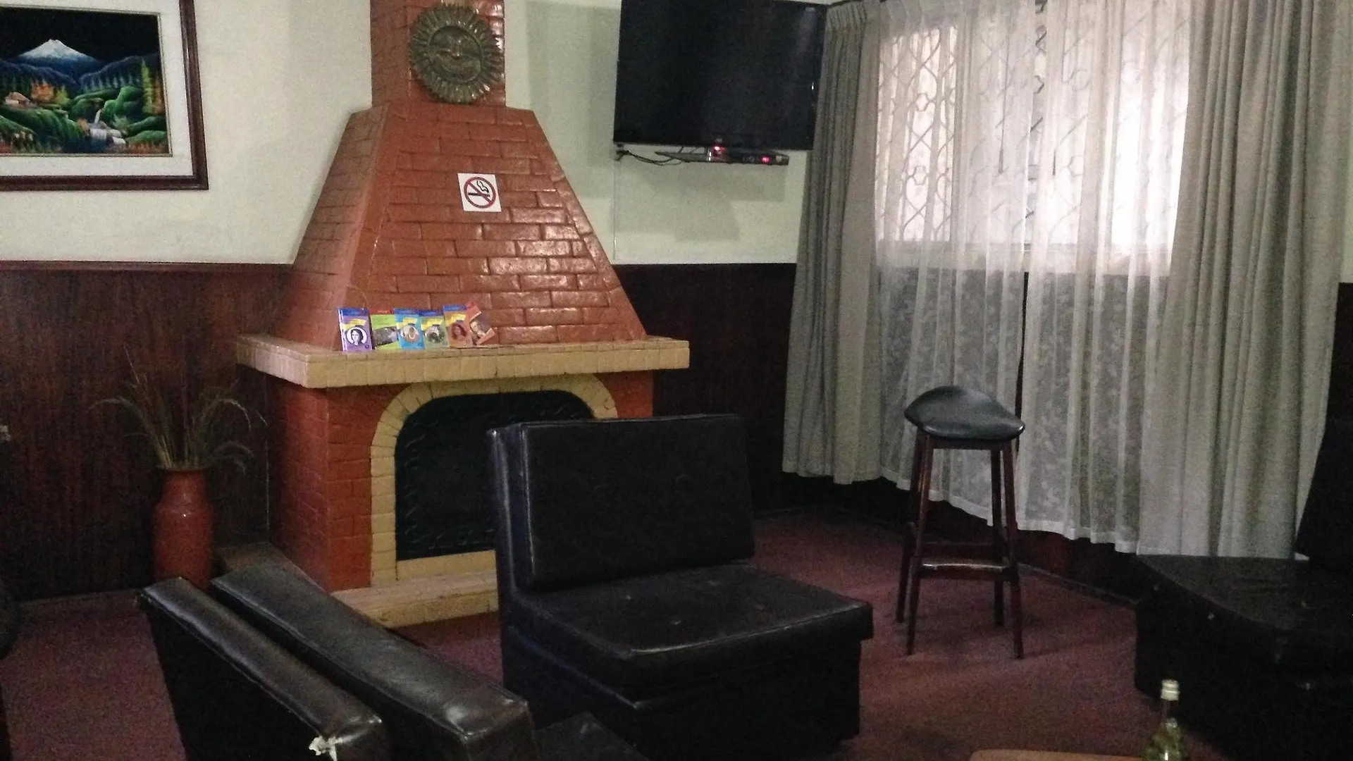 Hotel Majestic Quito 2*,